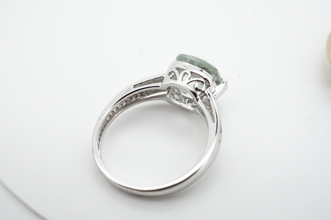 Two modern 9ct gold and gem set dress rings, including chrysoprase and simulated diamond, size J/K, gross weight 6 grams.